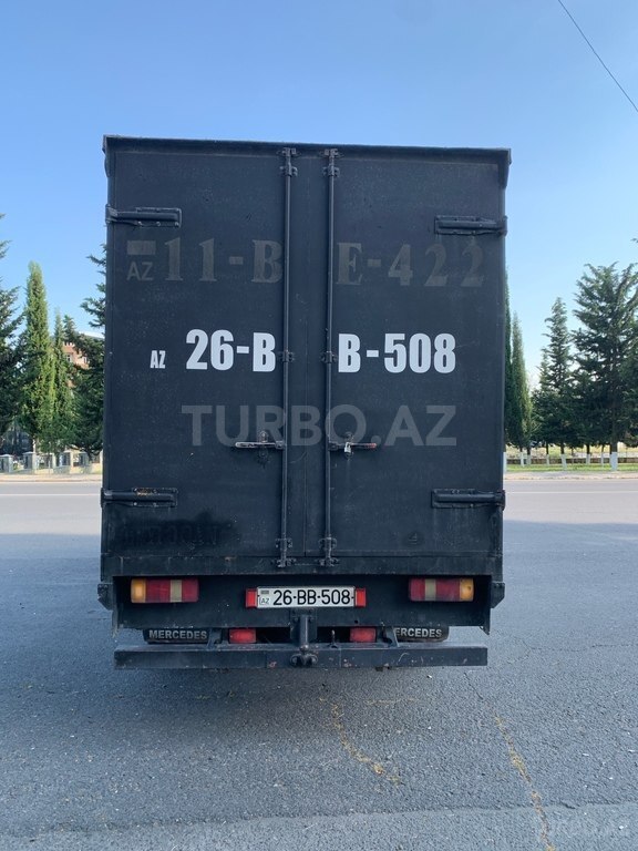 Mercedes Vario