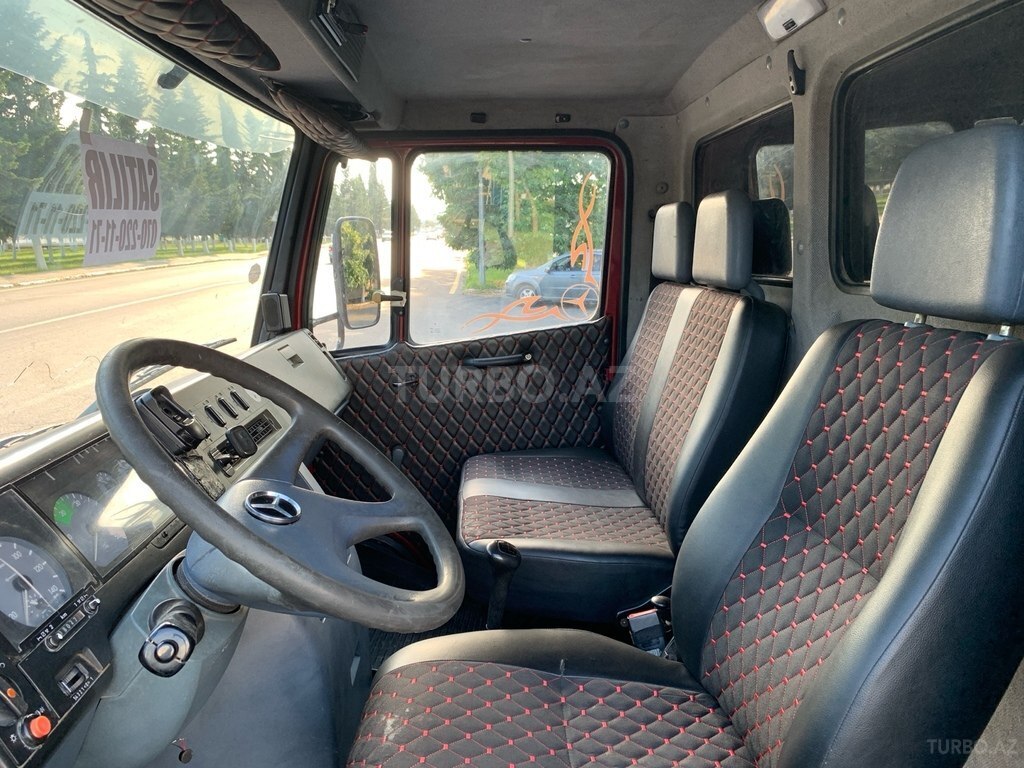 Mercedes Vario