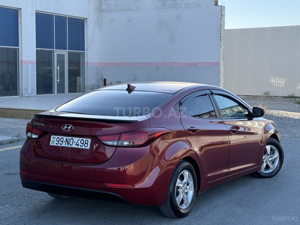 Hyundai Elantra
