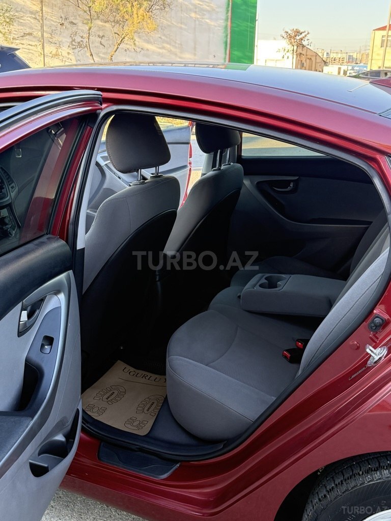 Hyundai Elantra