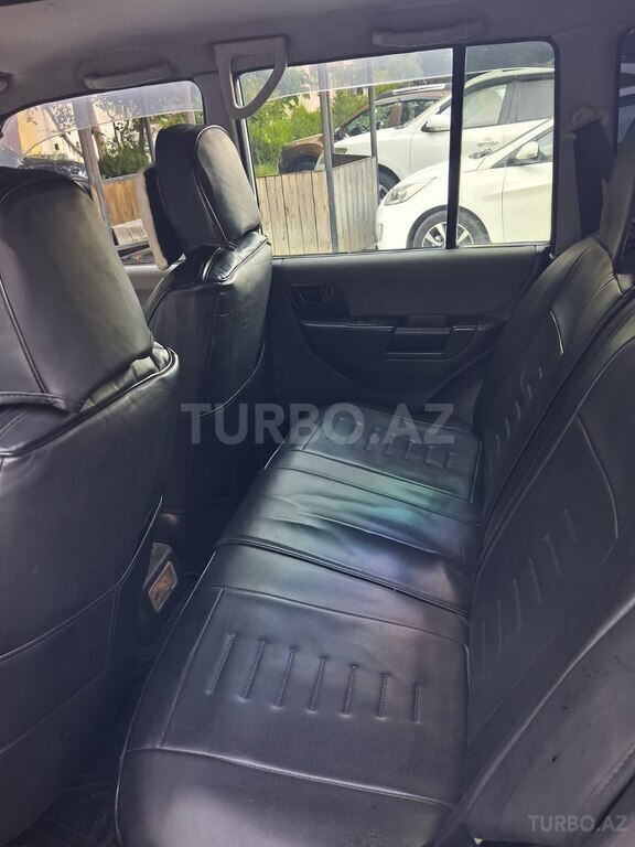 Mitsubishi Pajero io