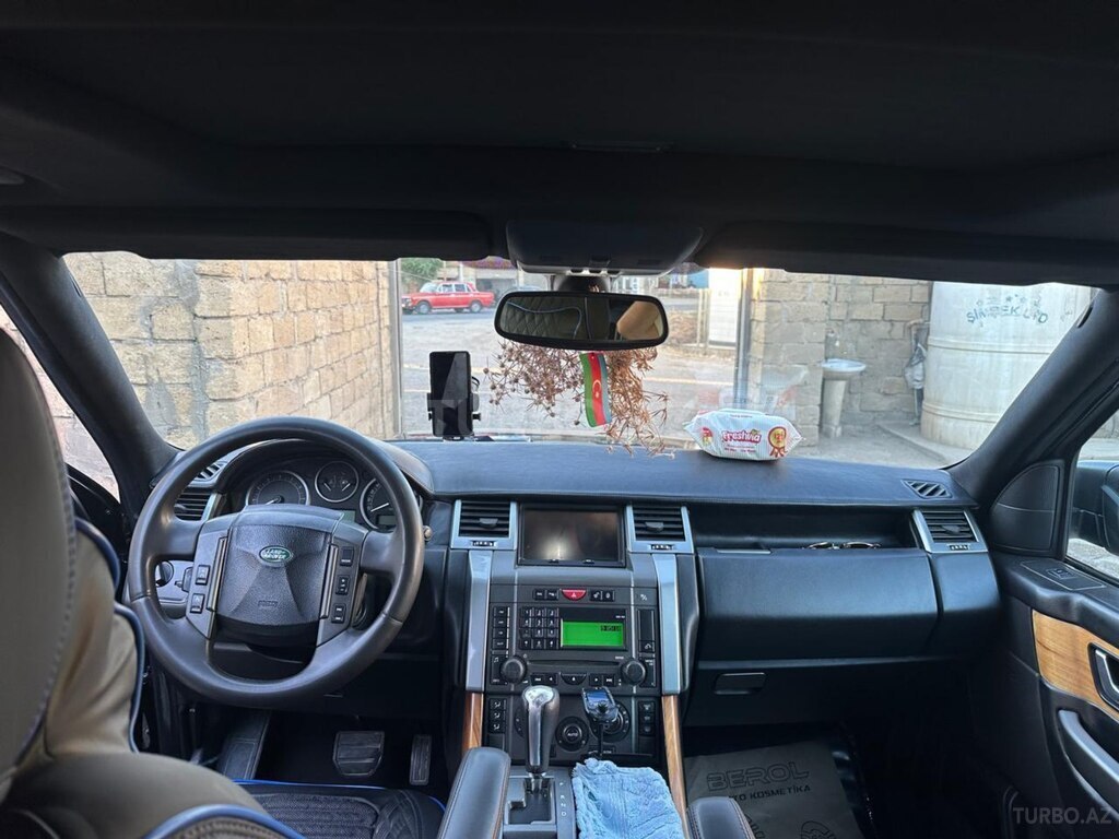 Land Rover RR Sport