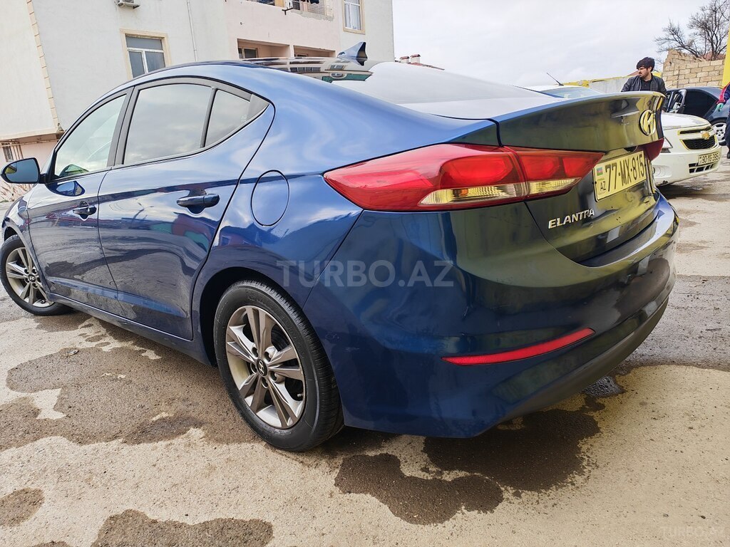 Hyundai Elantra
