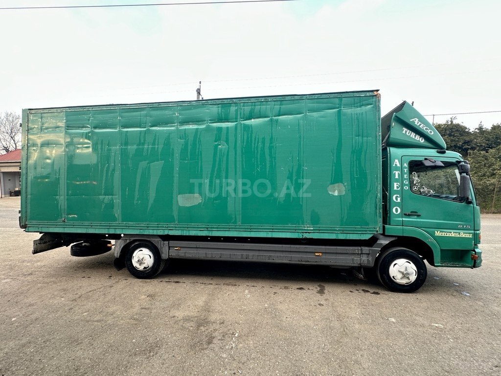 Mercedes Atego 815
