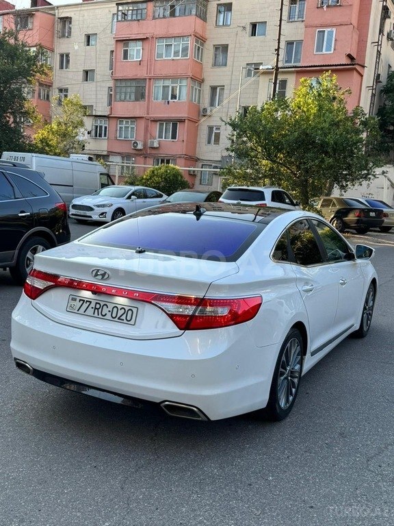 Hyundai Grandeur