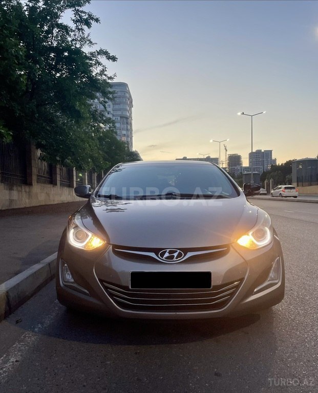 Hyundai Elantra