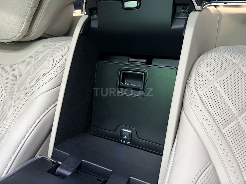 Mercedes-Maybach S 500
