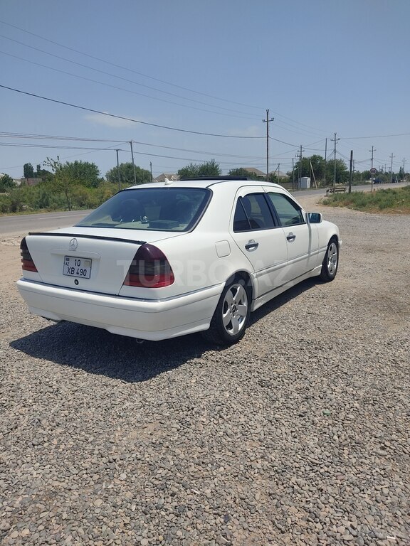 Mercedes C 230