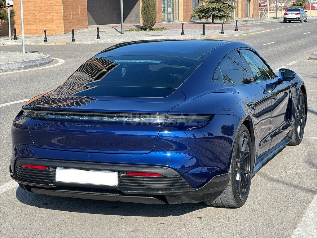 Porsche Taycan GTS