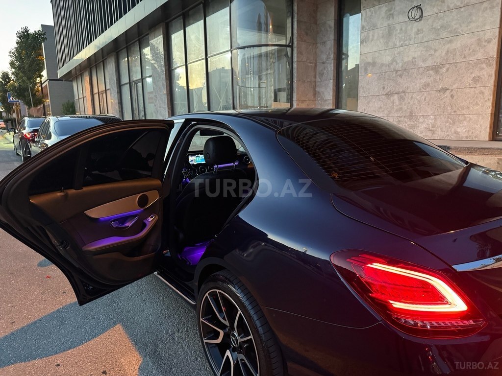 Mercedes C 200