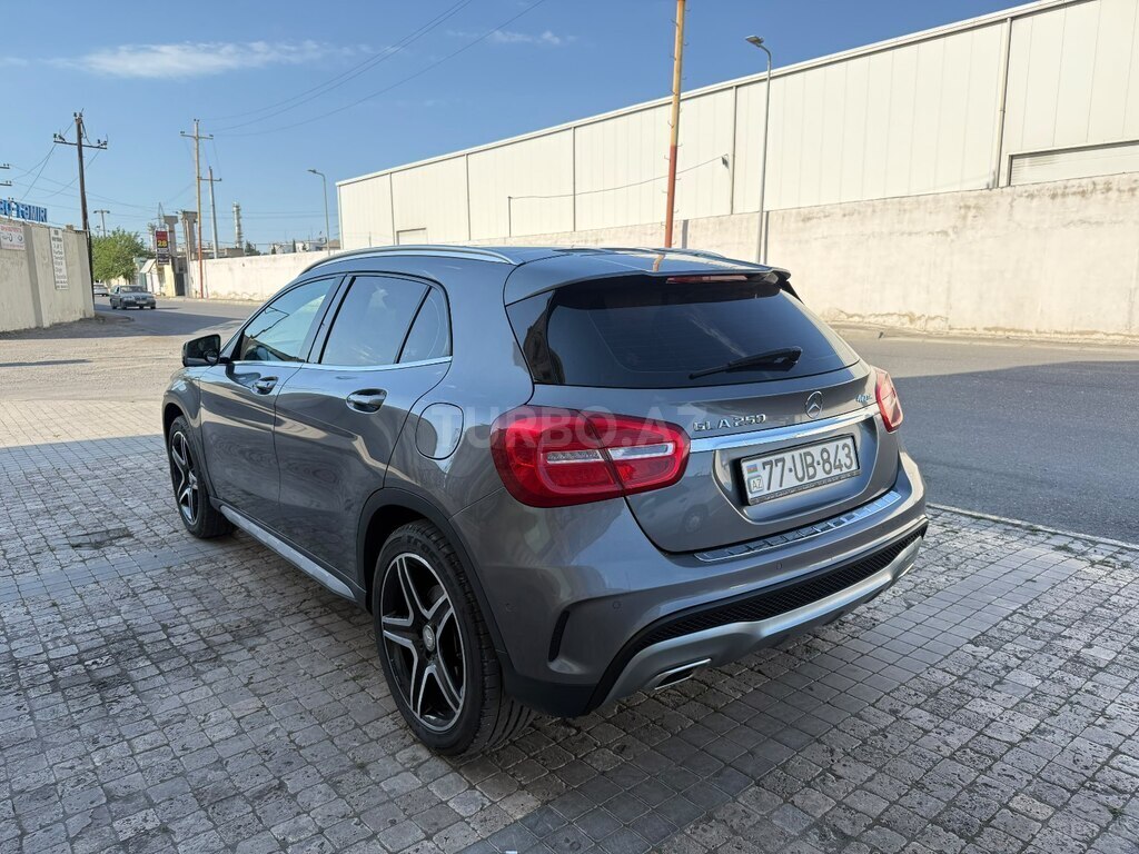 Mercedes GLA 250 4MATIC