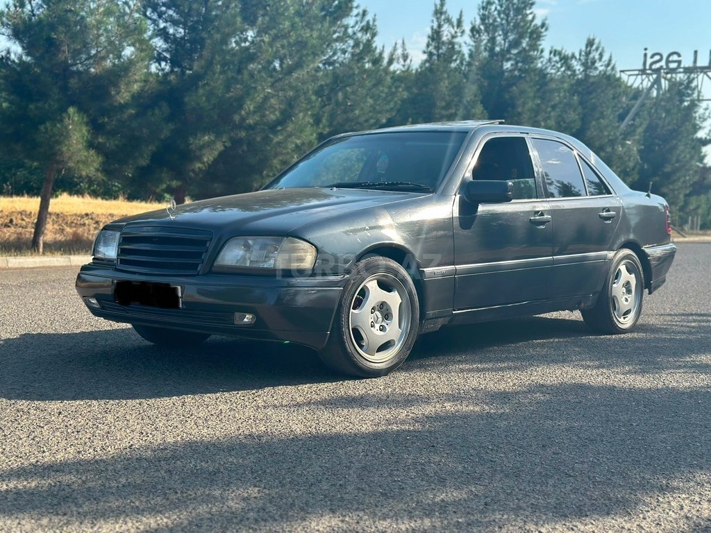 Mercedes C 220
