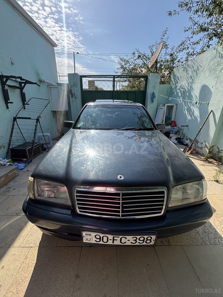 Mercedes C 180