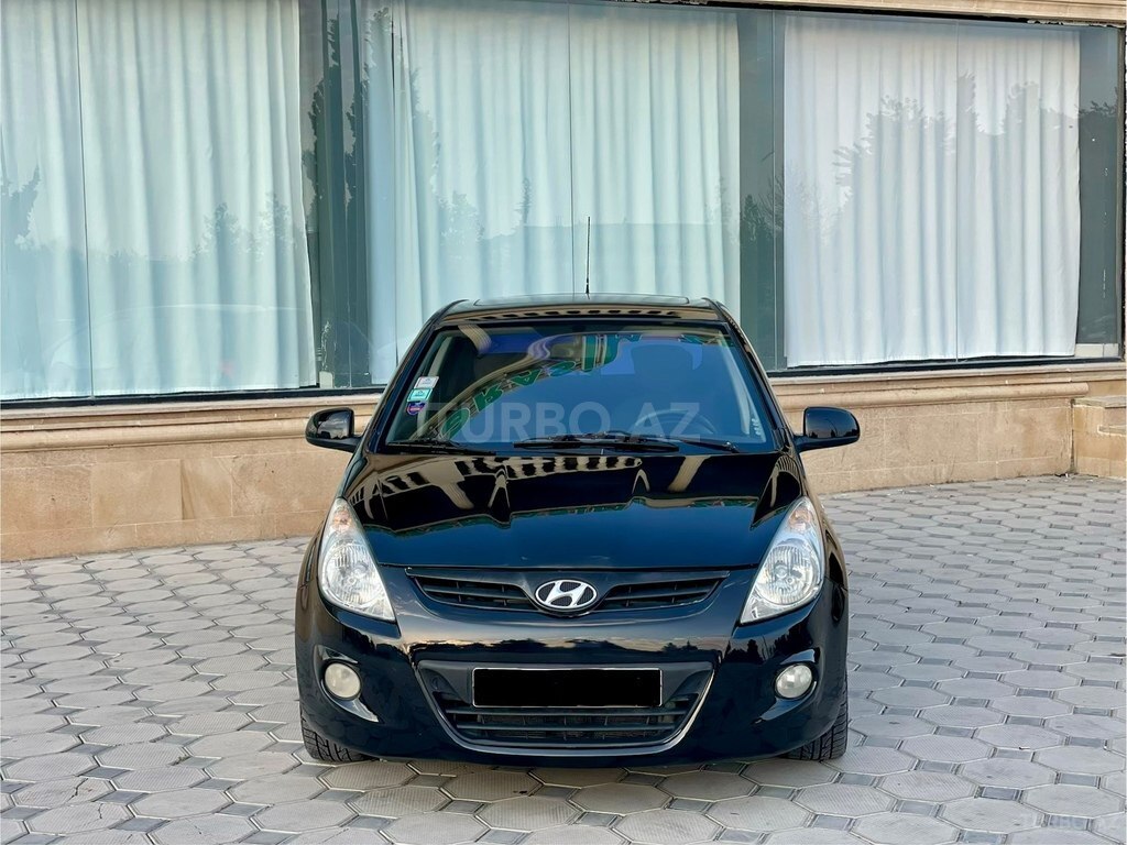 Hyundai i20