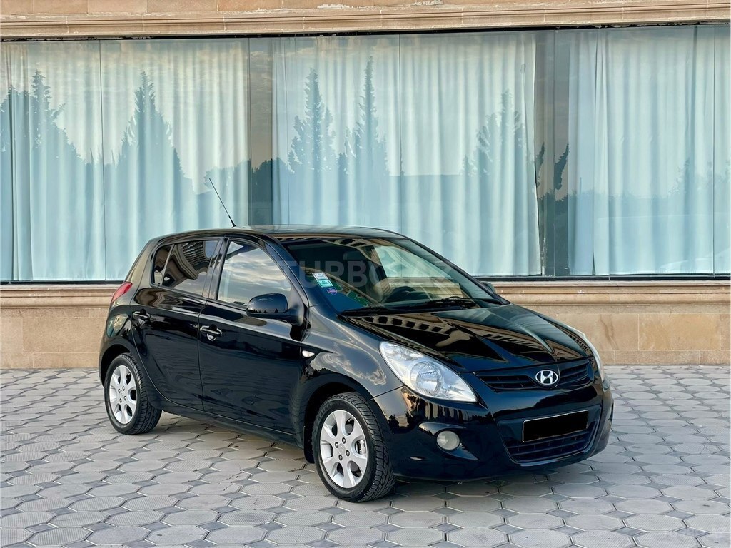Hyundai i20