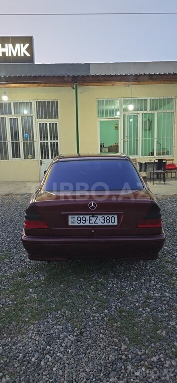 Mercedes C 180