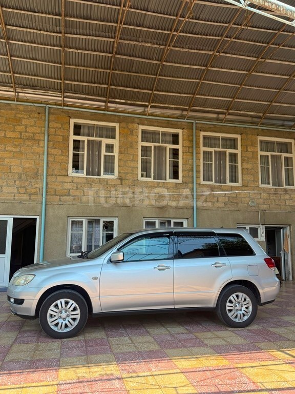 Mitsubishi Airtrek