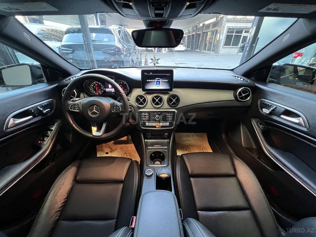 Mercedes CLA 250