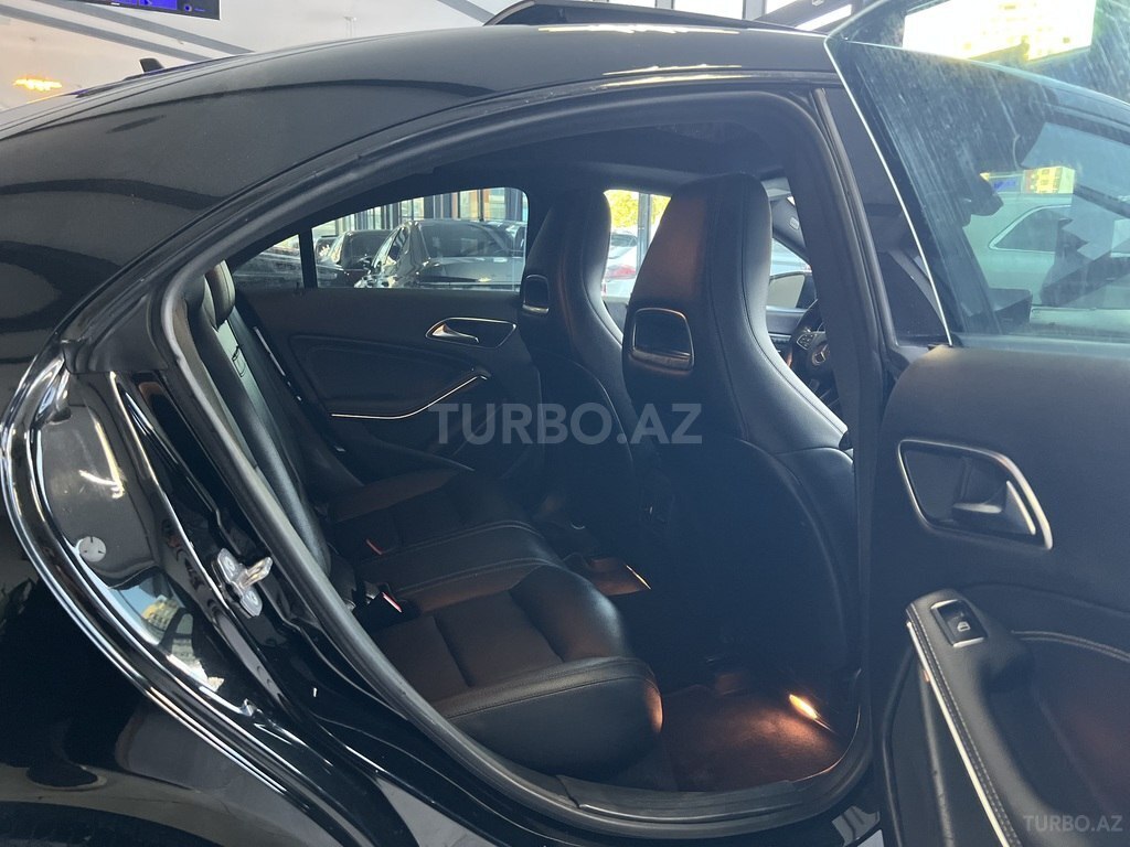 Mercedes CLA 250