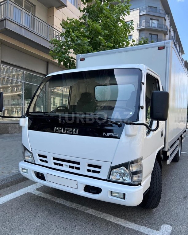 Isuzu NPR 66 L