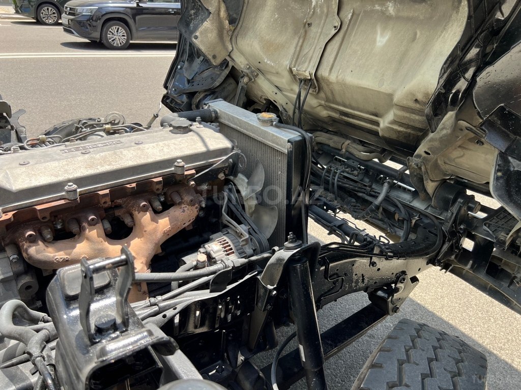 Isuzu NPR 66 L