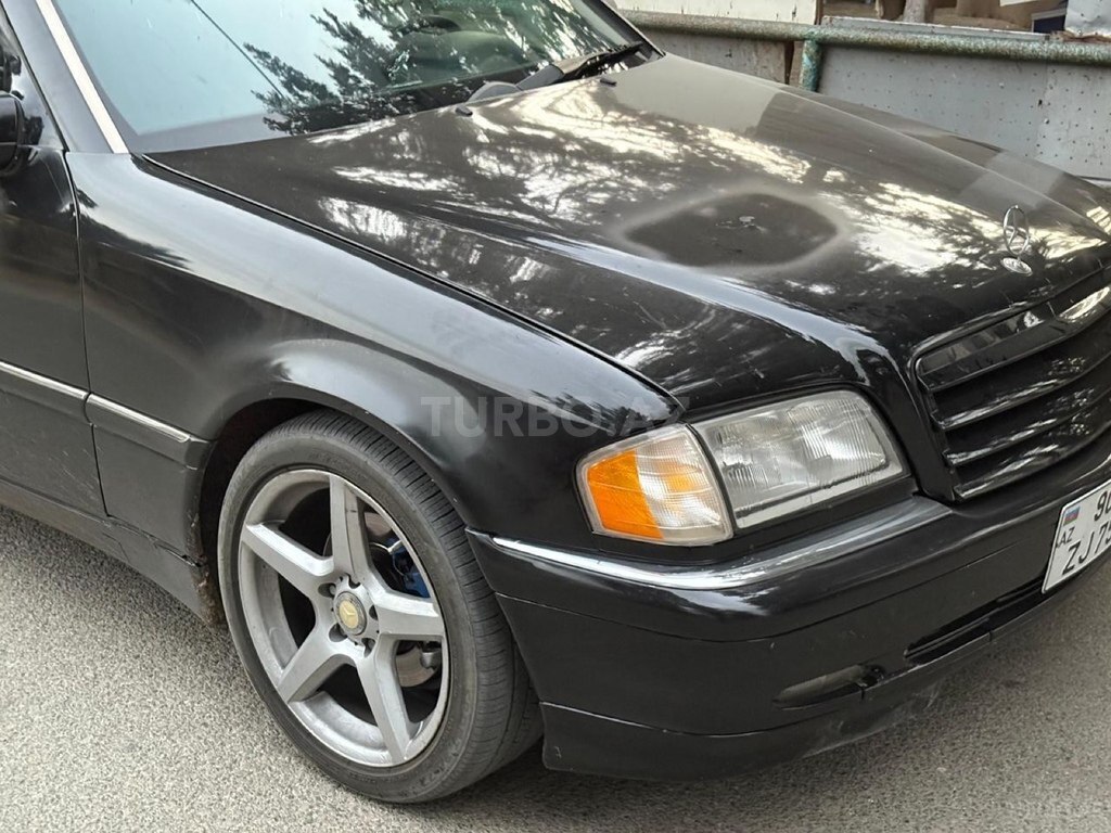 Mercedes C 230