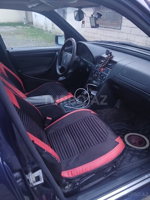 Mercedes C 180