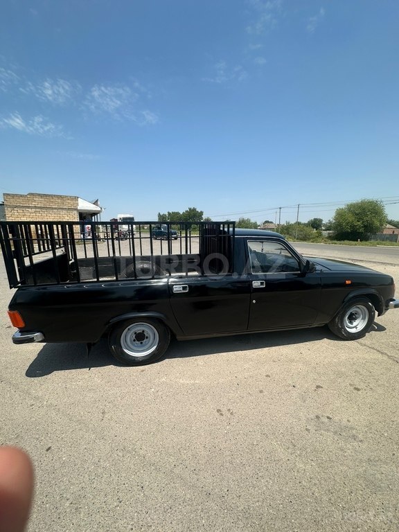 GAZ 31029 "Volga"