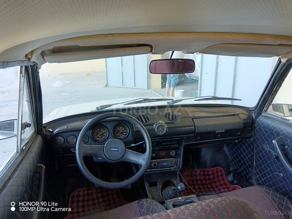 LADA (VAZ) 2106