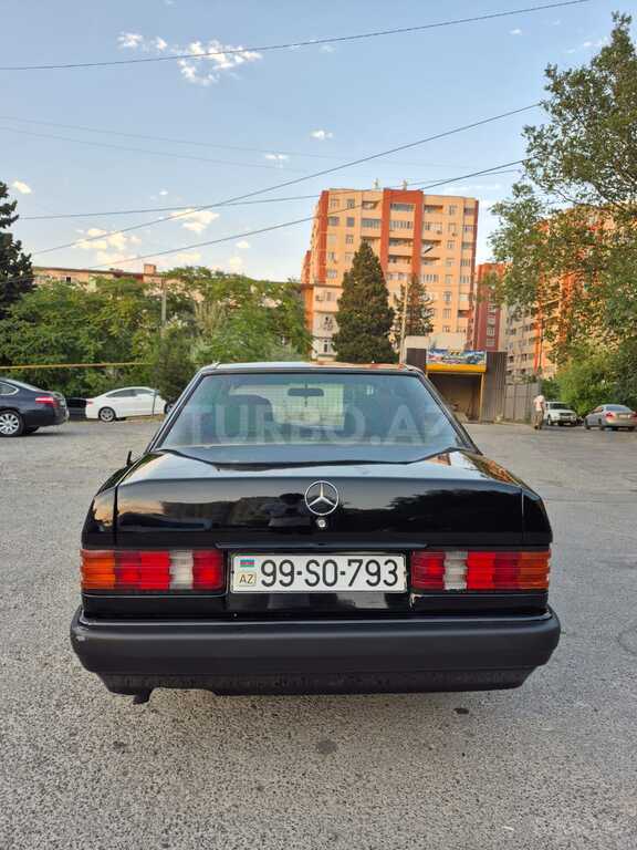 Mercedes 190