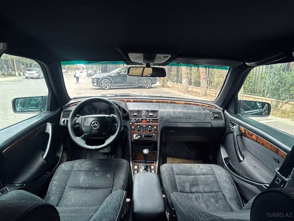 Mercedes C 220
