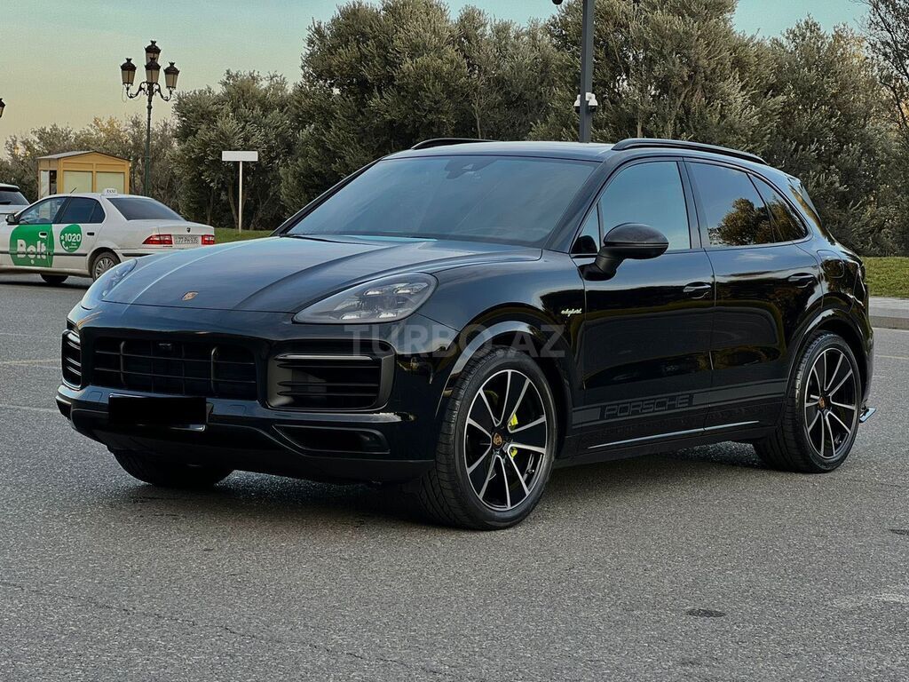 Porsche Cayenne E-hybrid Coupe