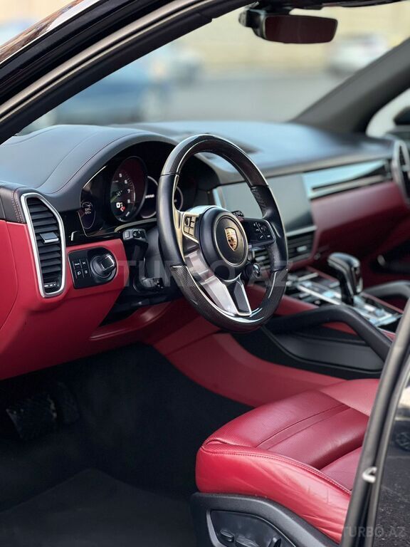 Porsche Cayenne E-hybrid Coupe