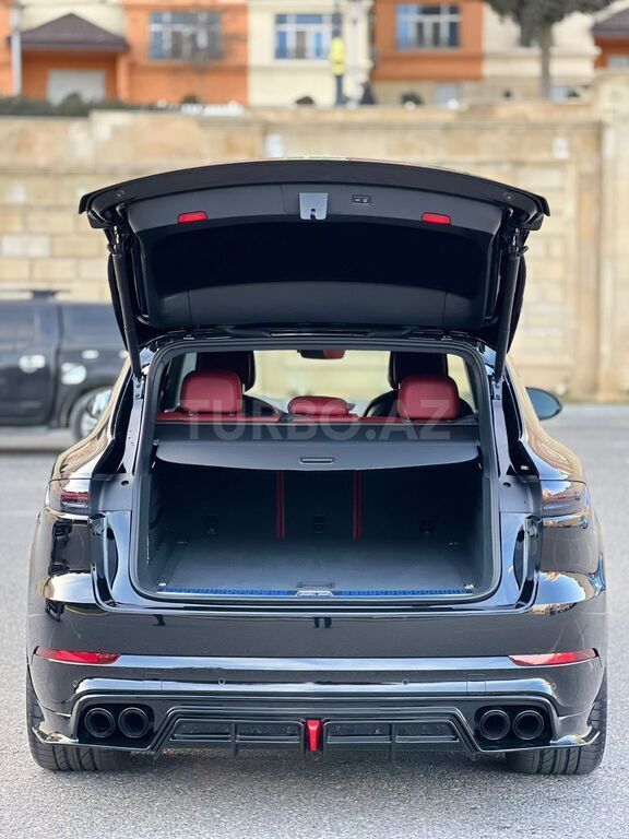 Porsche Cayenne E-hybrid Coupe