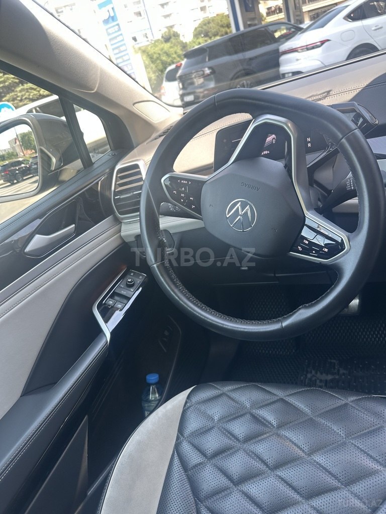 Volkswagen ID.6 Crozz
