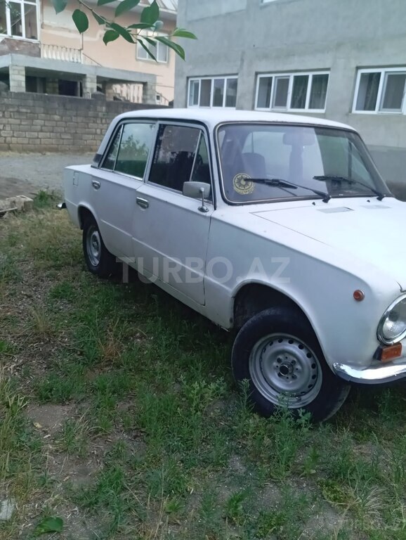 LADA (VAZ) 21011