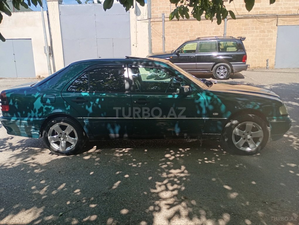 Mercedes C 180