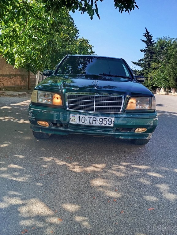 Mercedes C 180