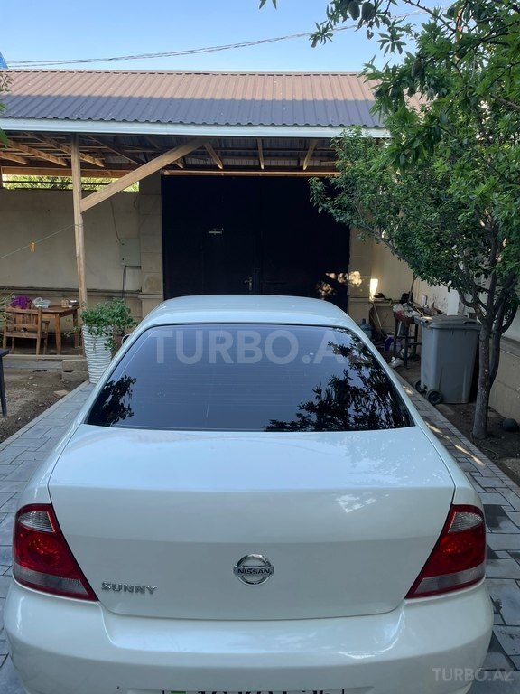 Nissan Sunny