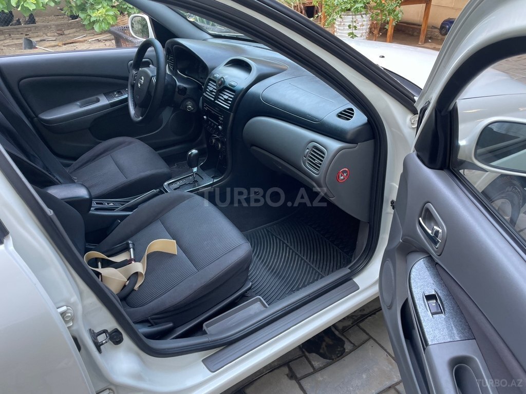 Nissan Sunny
