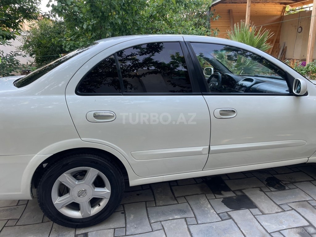 Nissan Sunny