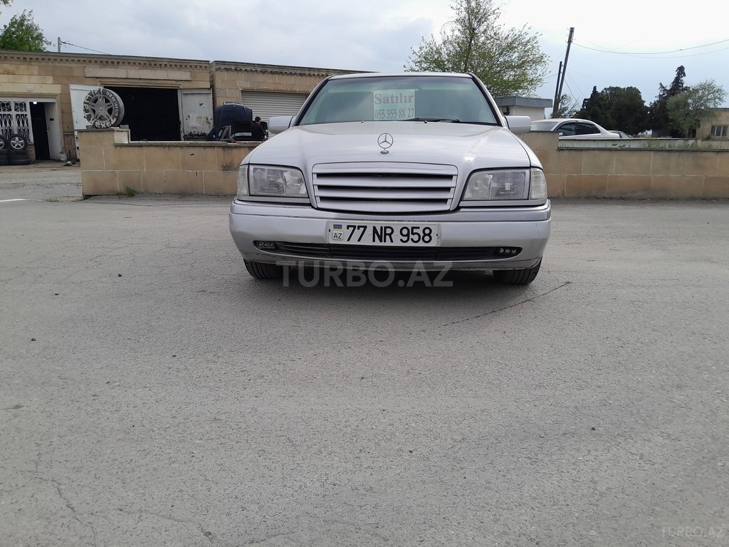 Mercedes C 180