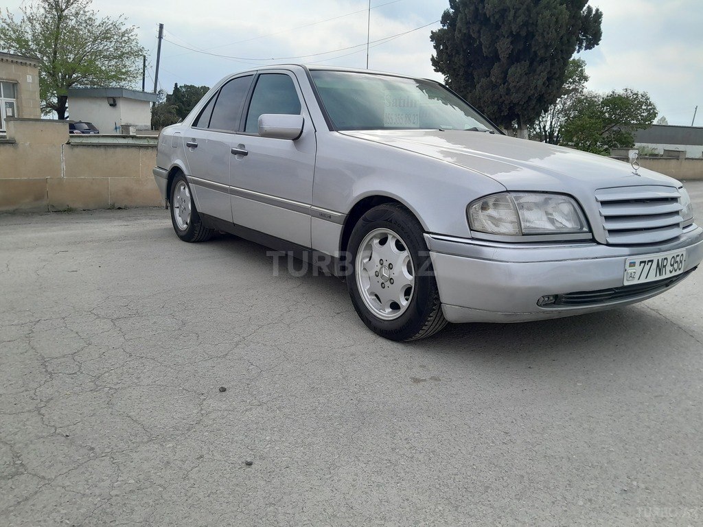 Mercedes C 180