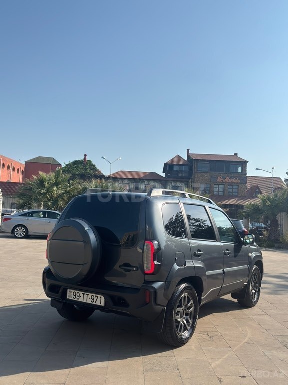 LADA (VAZ) Niva Travel
