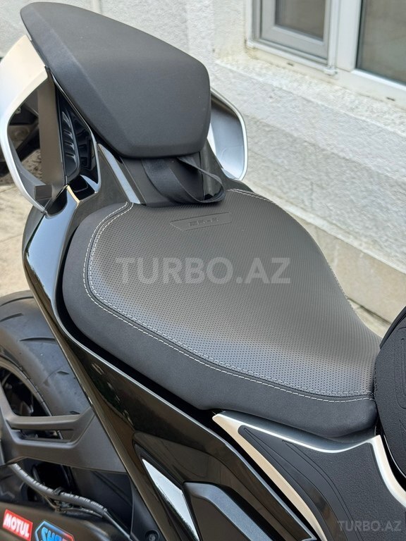 CFMOTO 675 SR-R