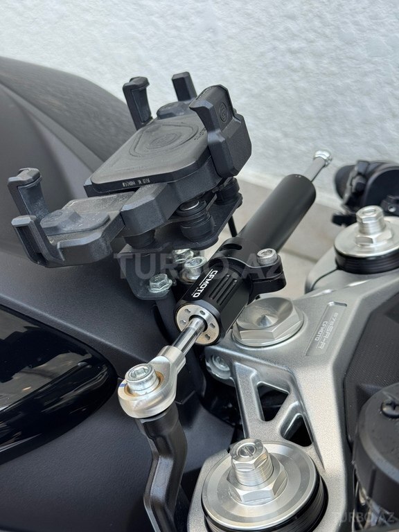 CFMOTO 675 SR-R