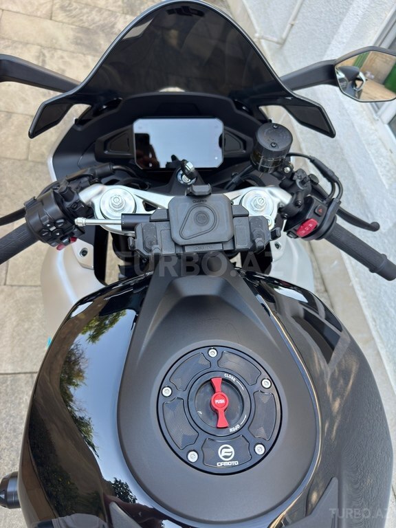 CFMOTO 675 SR-R