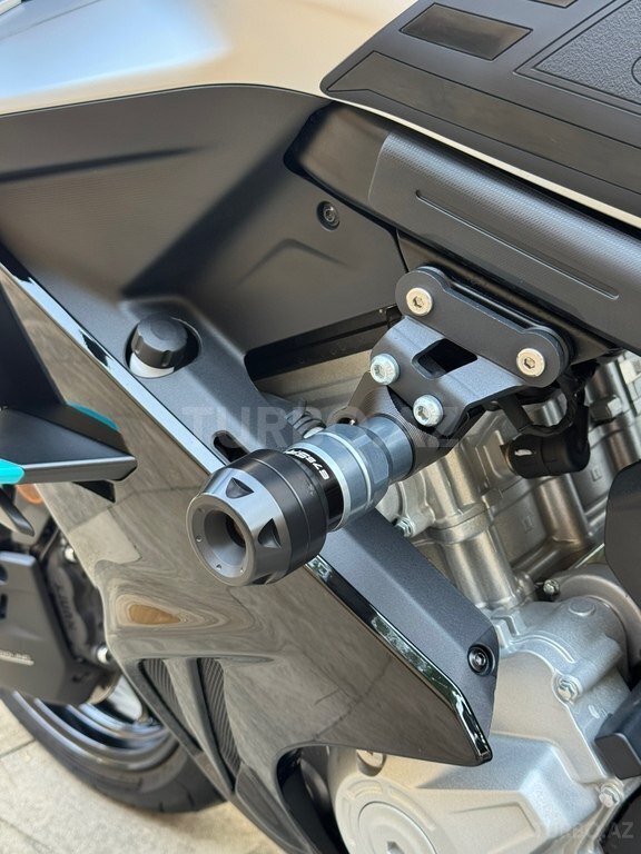 CFMOTO 675 SR-R