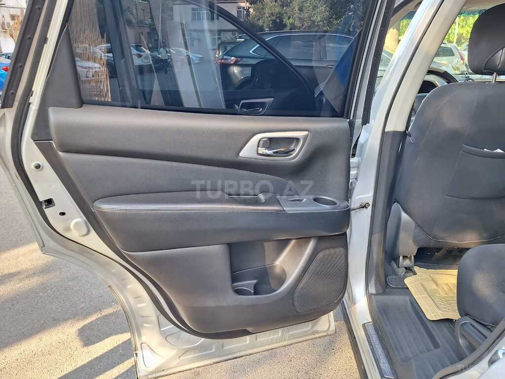 Nissan Pathfinder