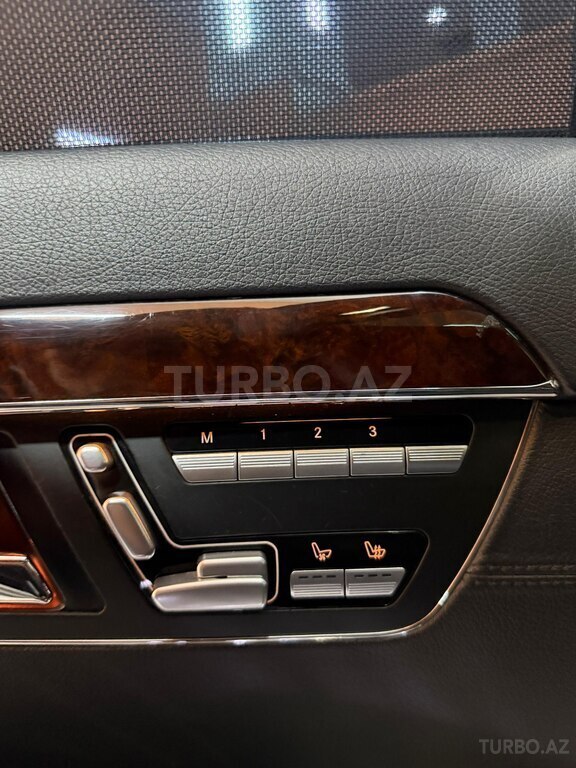 Mercedes S 500